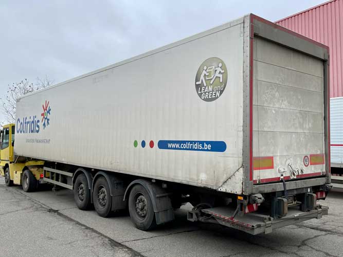 vrachtwagen voor de reiniging vrachtwagen vuil